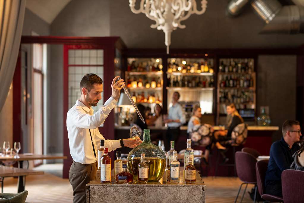 Hyatt Regency Chantilly Vineuil-Saint-Firmin Restaurace fotografie